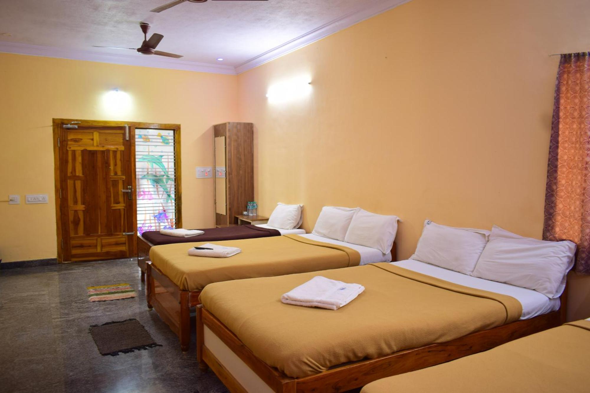 Dolphin Resort Yelagiri Exteriör bild