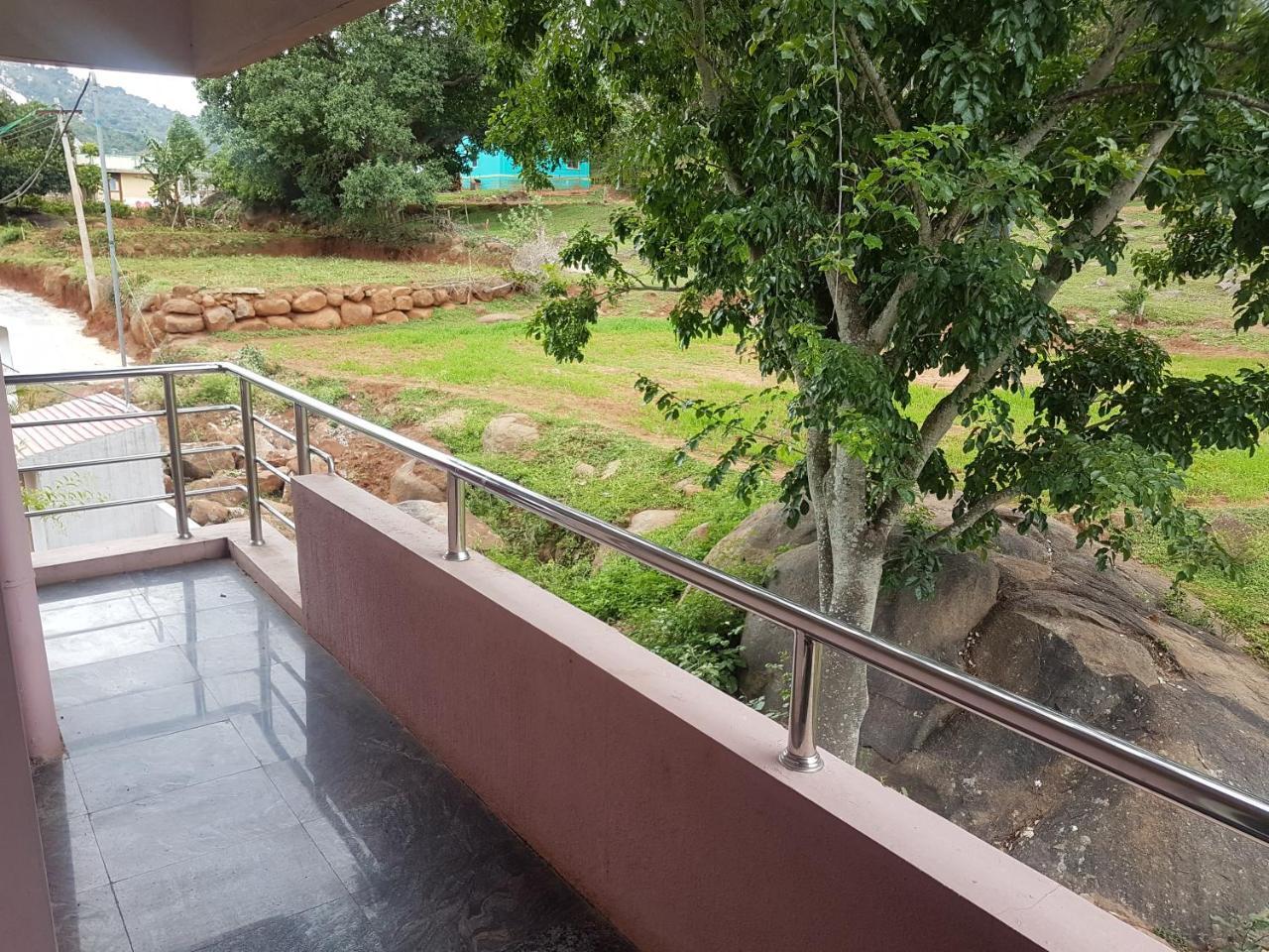 Dolphin Resort Yelagiri Exteriör bild
